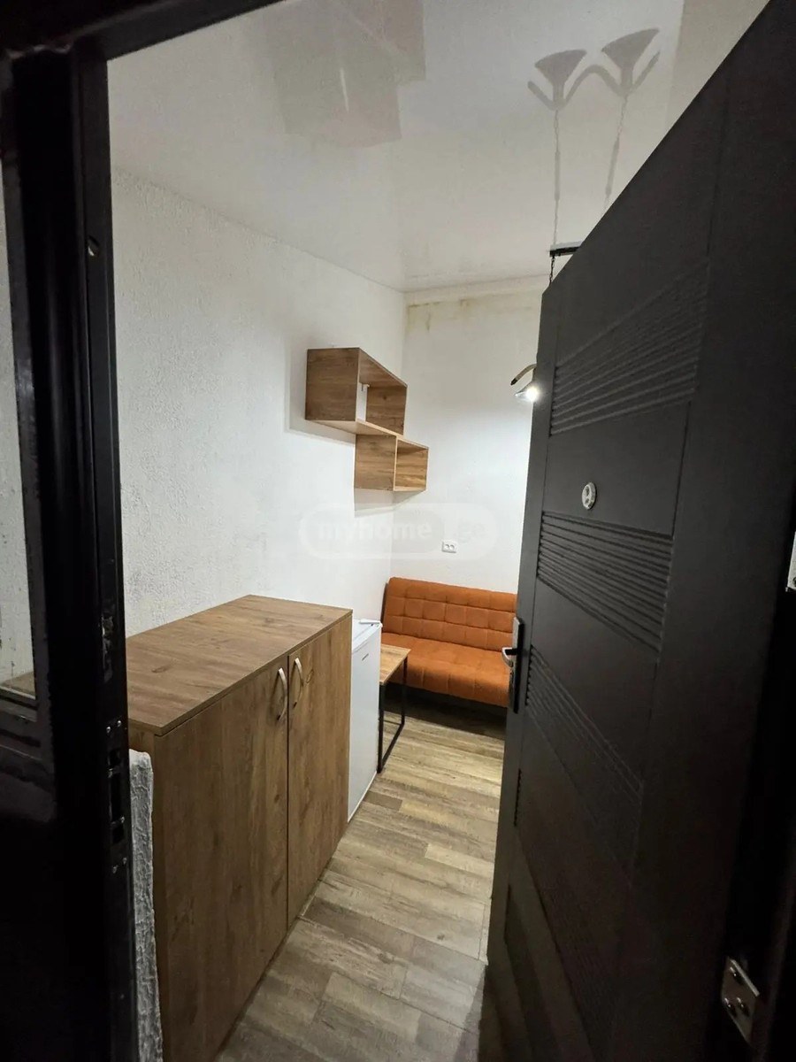 კონსტიტუციის ქ.  - 1 rooms