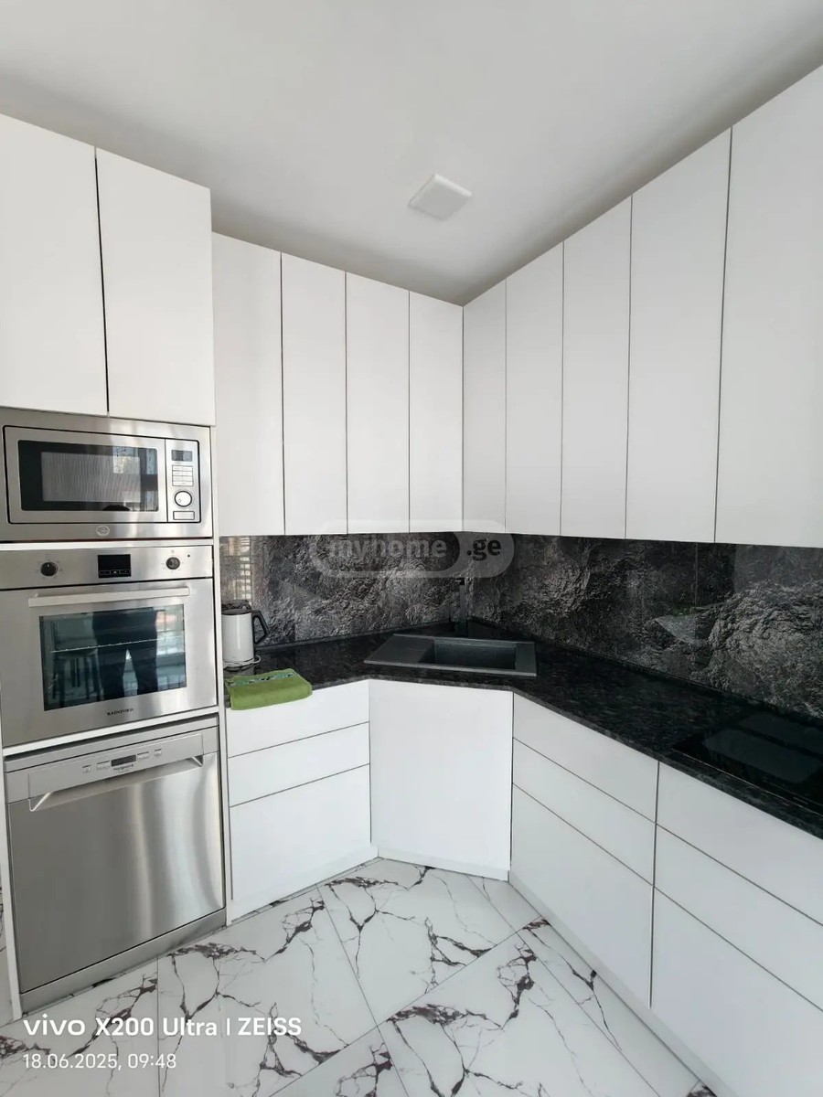 აბუსერიძე ტ. ქ.  - 3 rooms