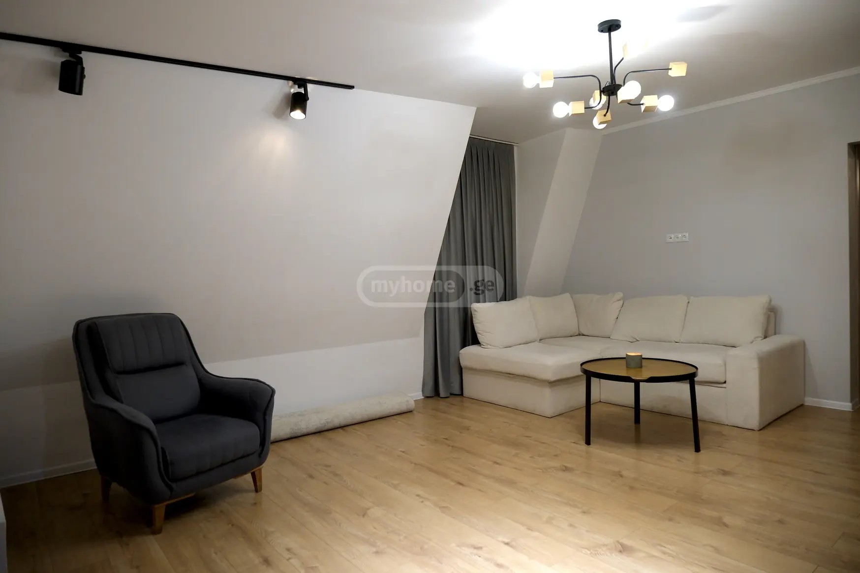 ცინცაძე ს. ქ. 77 - 4 rooms