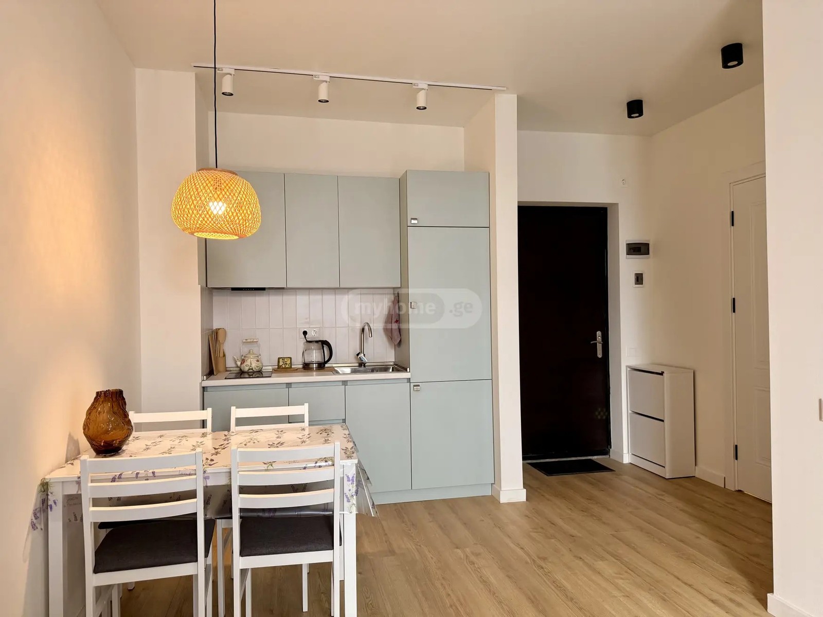 ელიავა გრ. ქ. 49ა - 2 rooms