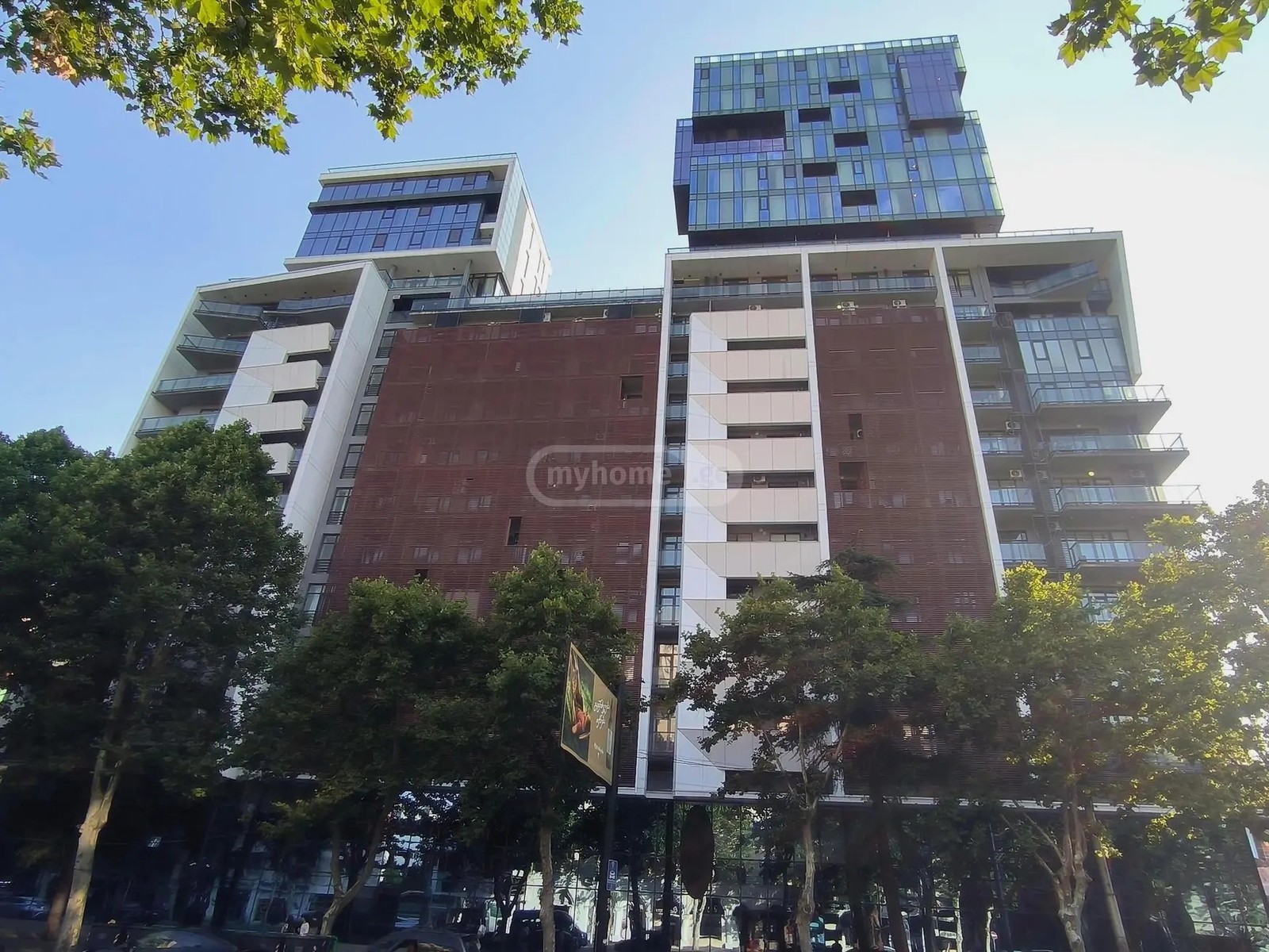 პეკინის გამზ. 28 - 2 rooms