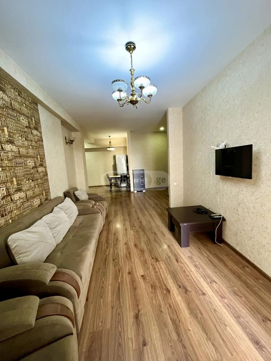 ბარნოვის ქ. - 3 rooms