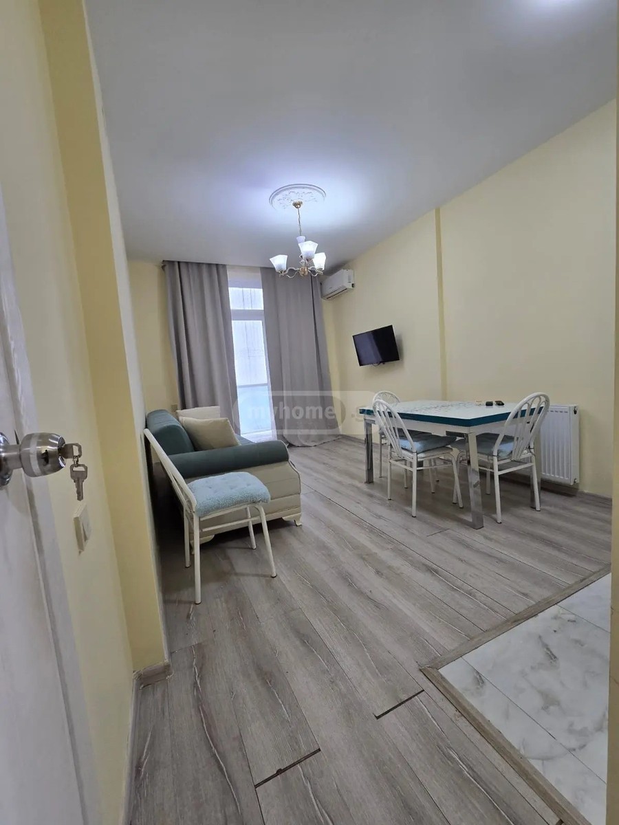 ანგისის ქ. 8 - 2 rooms