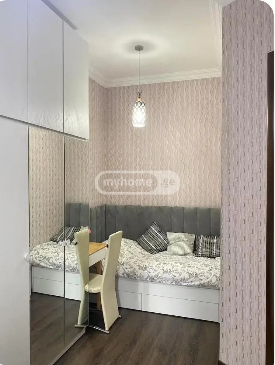აბაშიძე ი. ქ. 10 - 3 rooms