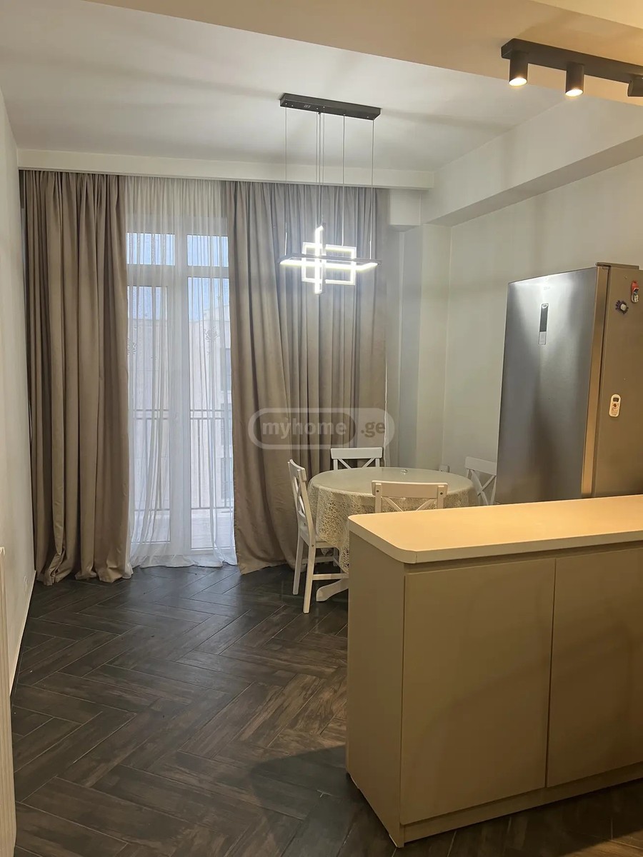 ორბელები ი. და ლ. ქ. 90 - 5 rooms