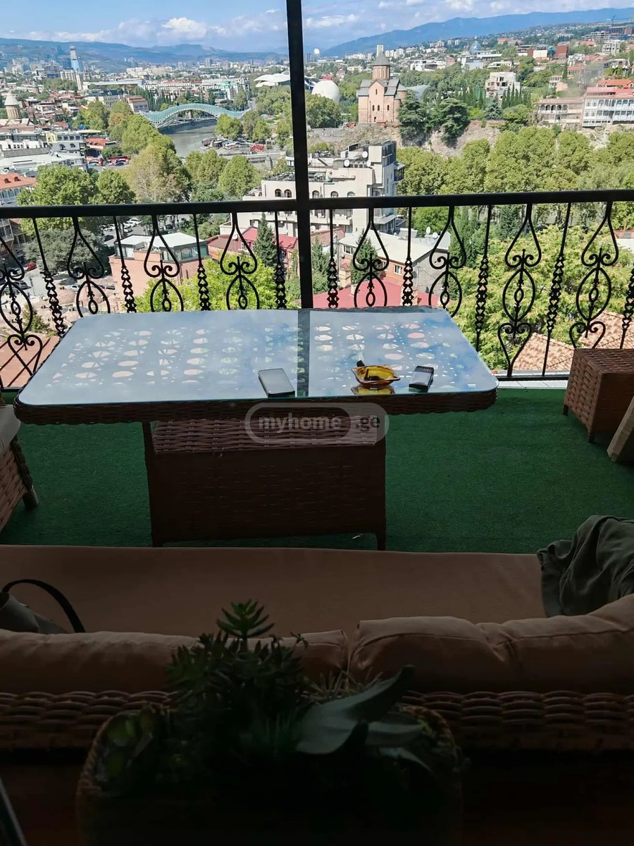 მირზა შაფის ქ. 8 - 4 rooms