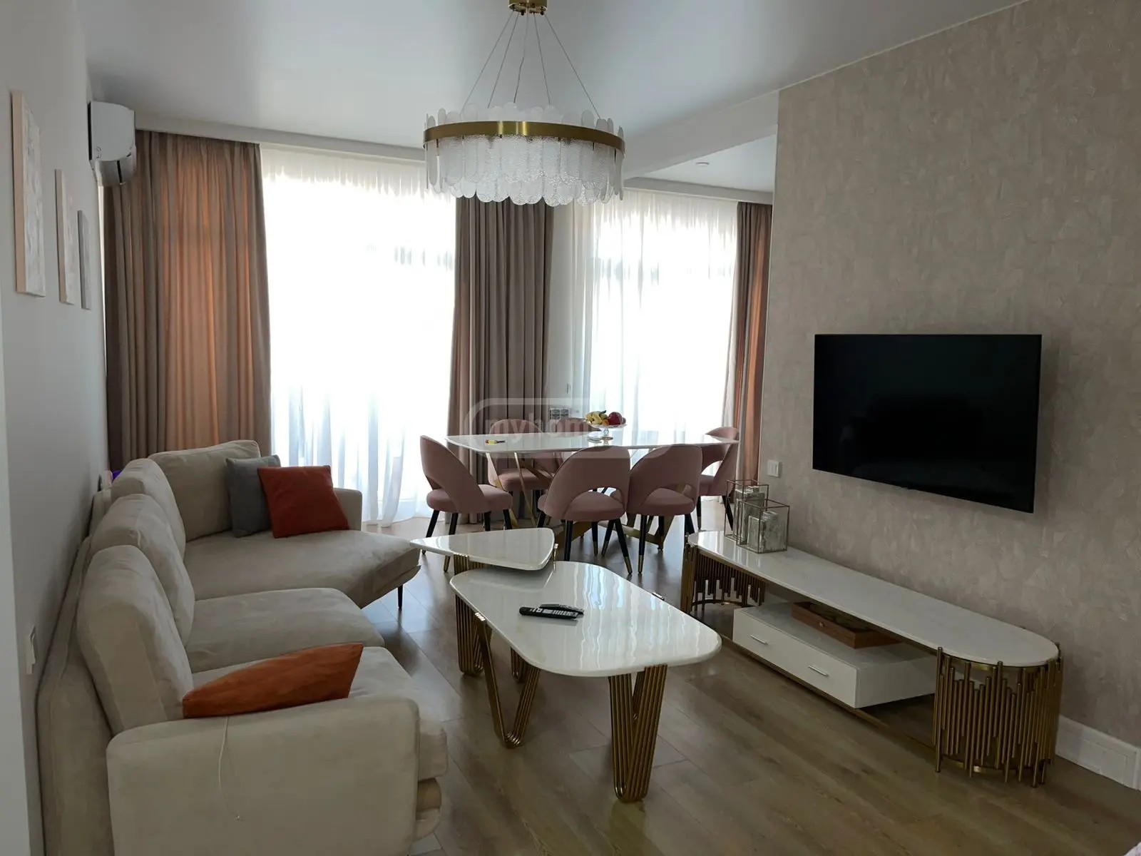 გორგასალი ვ. ქ.  - 3 rooms