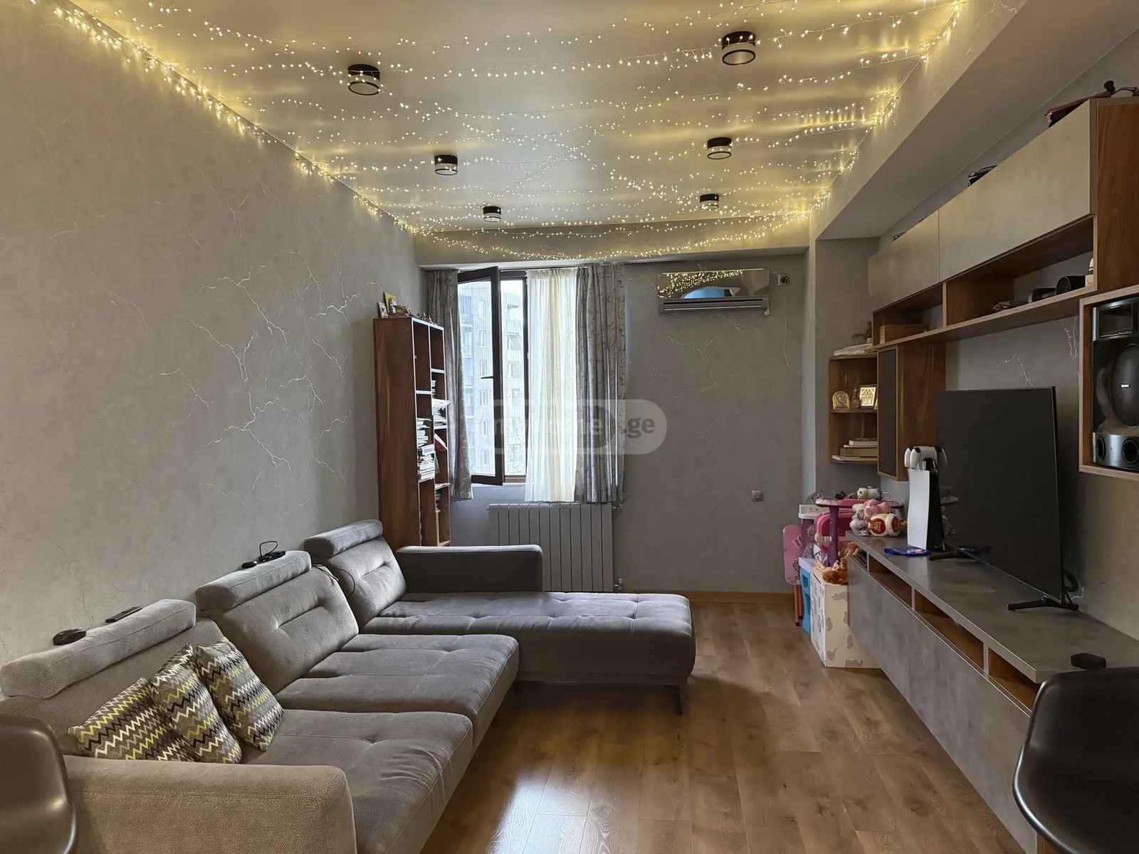 სულაქველიძე ე. ქ. 3 - 2 rooms