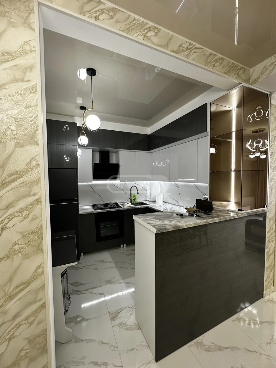 აღმაშენებლის გამზ. 132 - 2 rooms