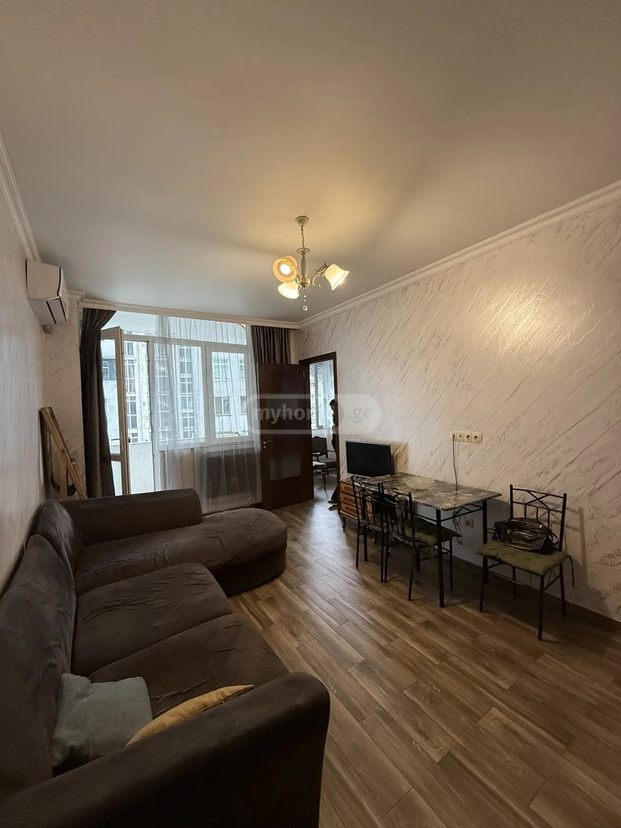 ინასარიძის ქ. 6 - 3 rooms