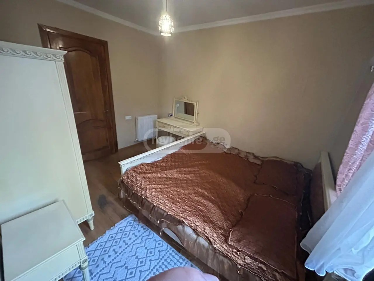 წერეთლის გამზ. 63 - 4 rooms