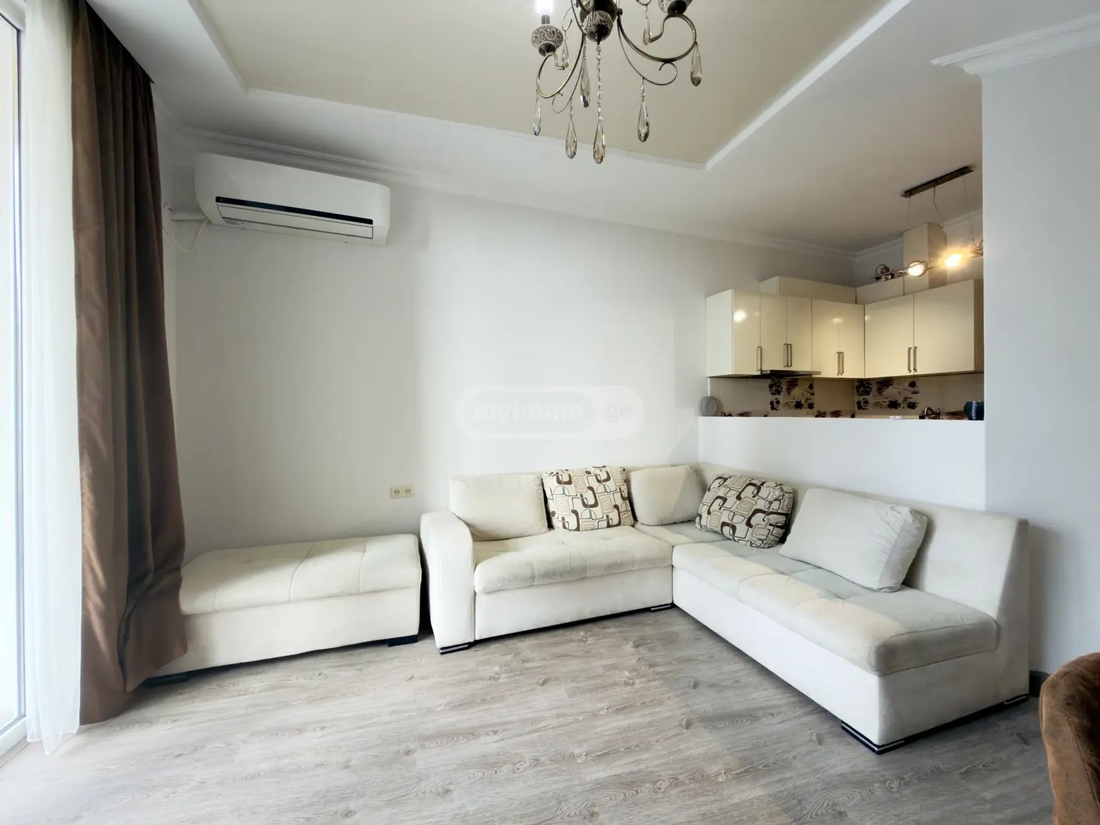 ანგისის ქ. 78 - 3 rooms