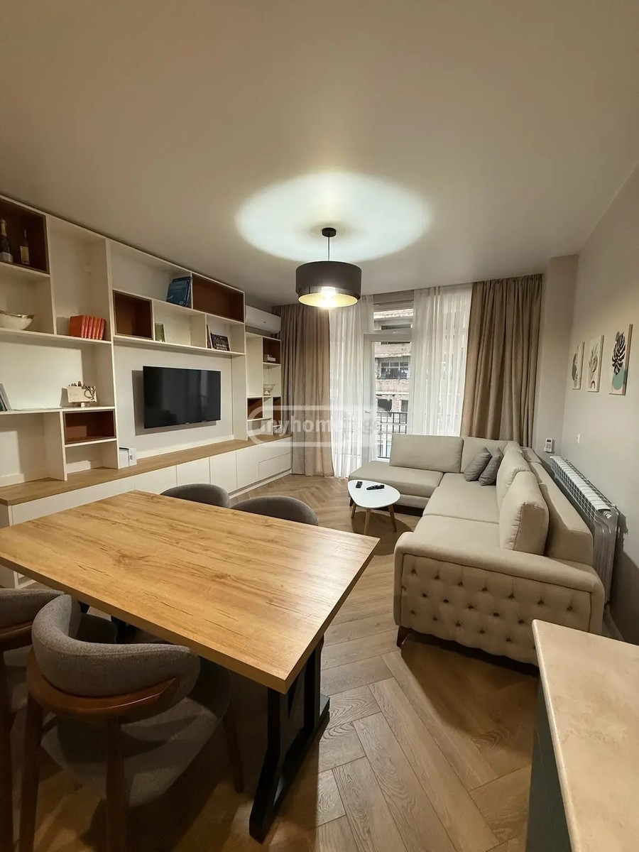 აბუსერიძე ტ. ქ.  - 3 rooms