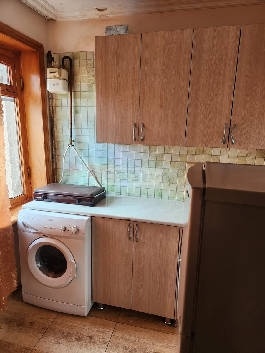 ბუკიას ქ. 8 - 1 rooms