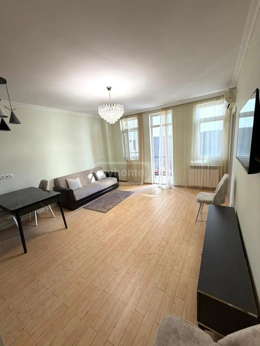 ანგისის ქ.  - 3 rooms