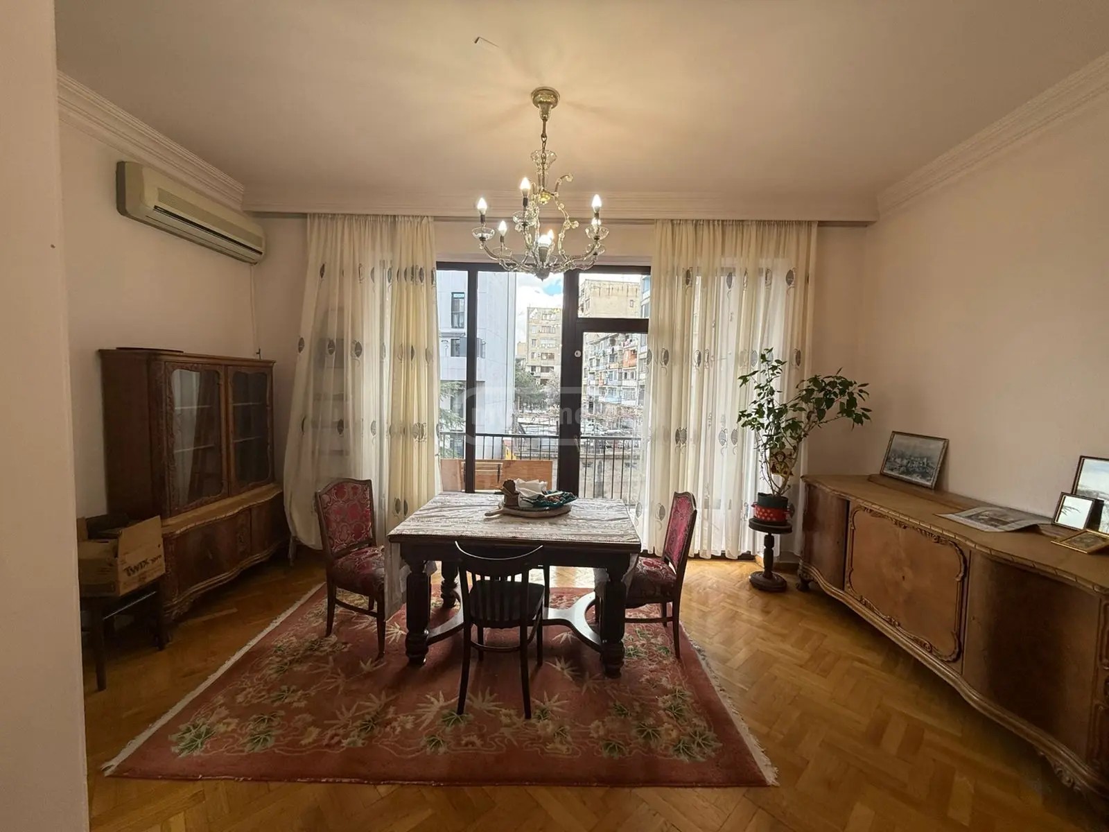 კეკელიძის ქ. 14 - 4 rooms