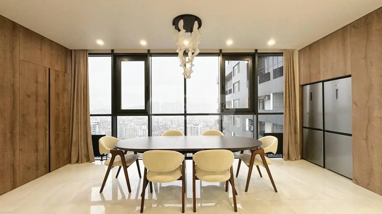 ფიროსმანის ქ. 17 - 4 rooms