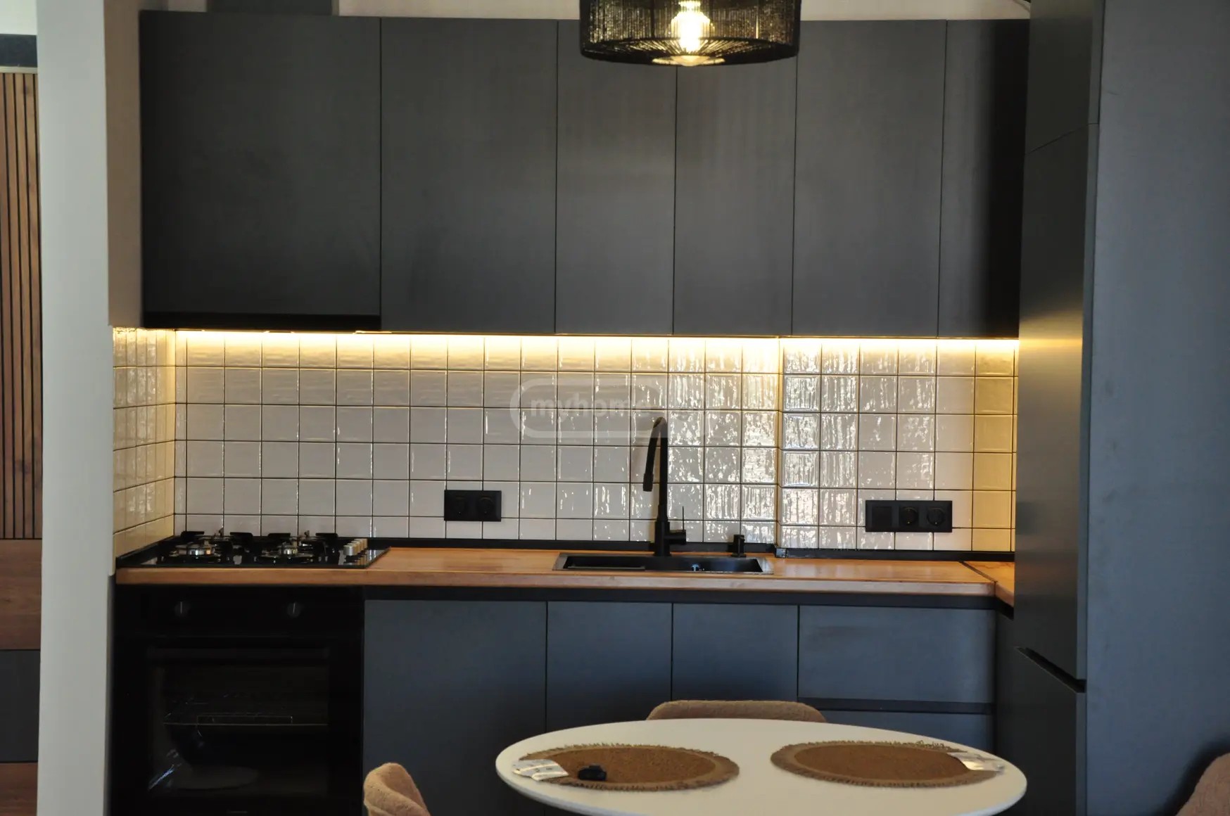 ფერმწერთა ქ. 111 - 1 rooms