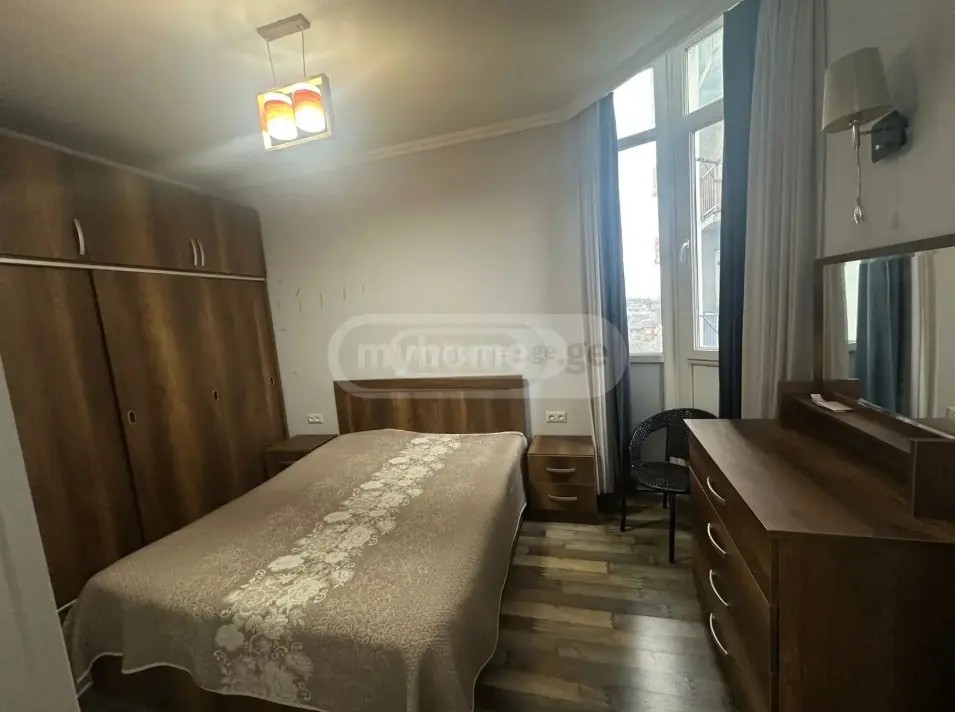 აღმაშენებლის გამზ.  - 2 rooms