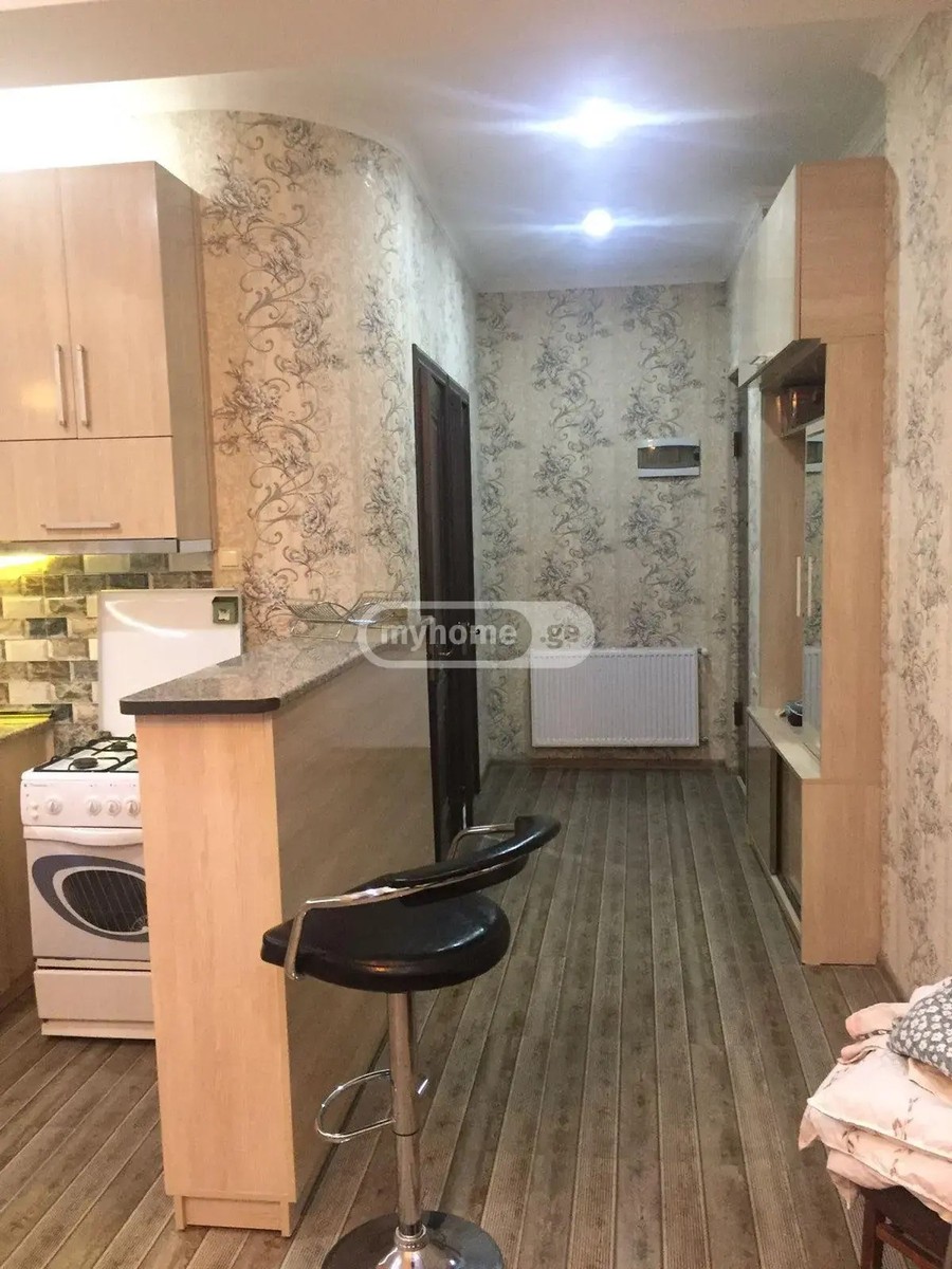 რუსთაველი შ. გამზირი  - 4 rooms