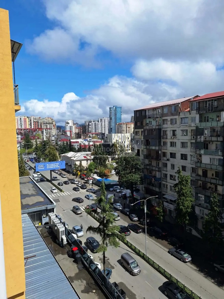 აბუსერიძე ტ. ქ. 5 - 3 rooms