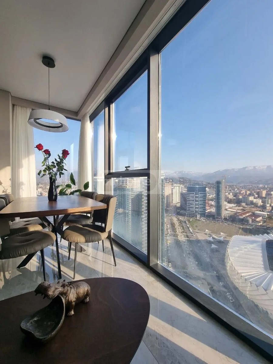 აბუსერიძე ტ. ქ. 13 - 3 rooms