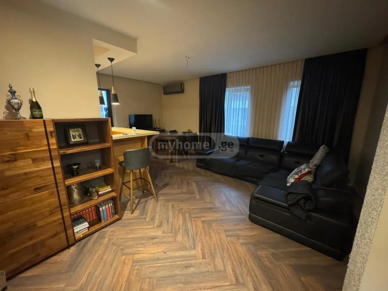 აღმაშენებლის ქ. 18 - 3 rooms