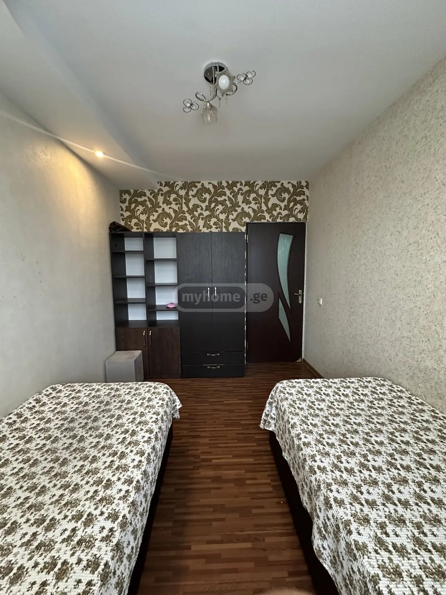 ტბეთის ქ. 16 - 3 rooms