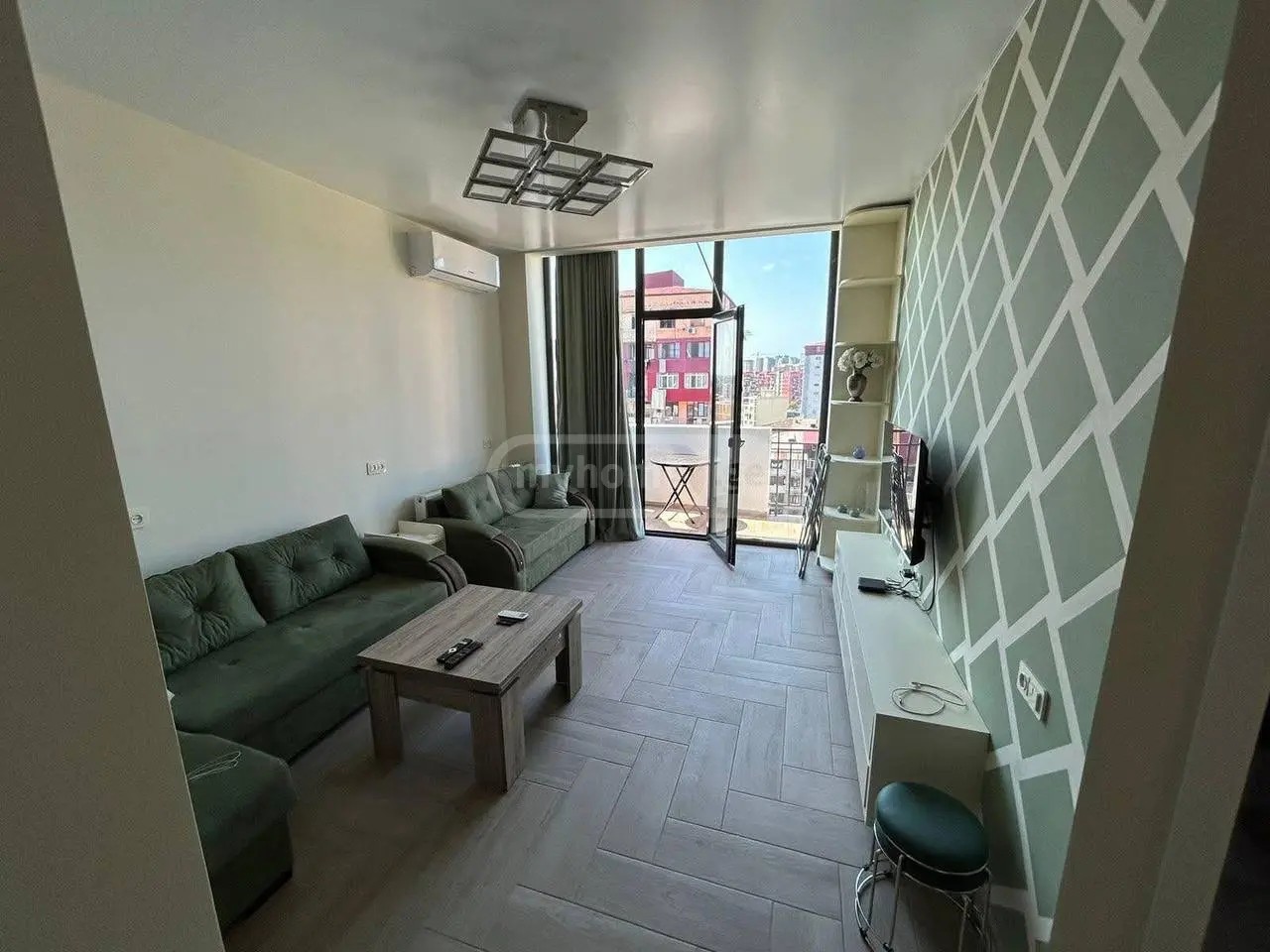 ლეონიძის ქ. 17 - 3 rooms