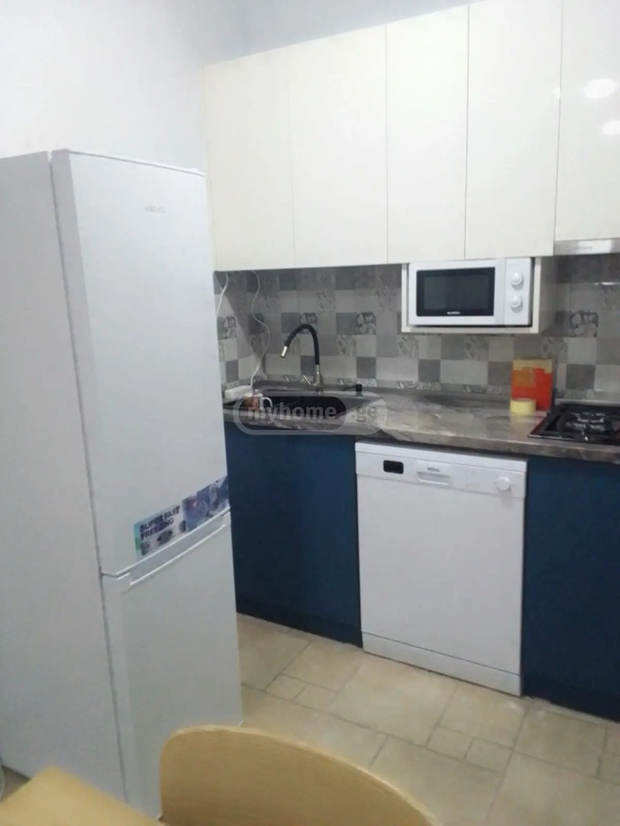 კაჩინსკი ლ. და მ. ქ. 25 - 2 rooms