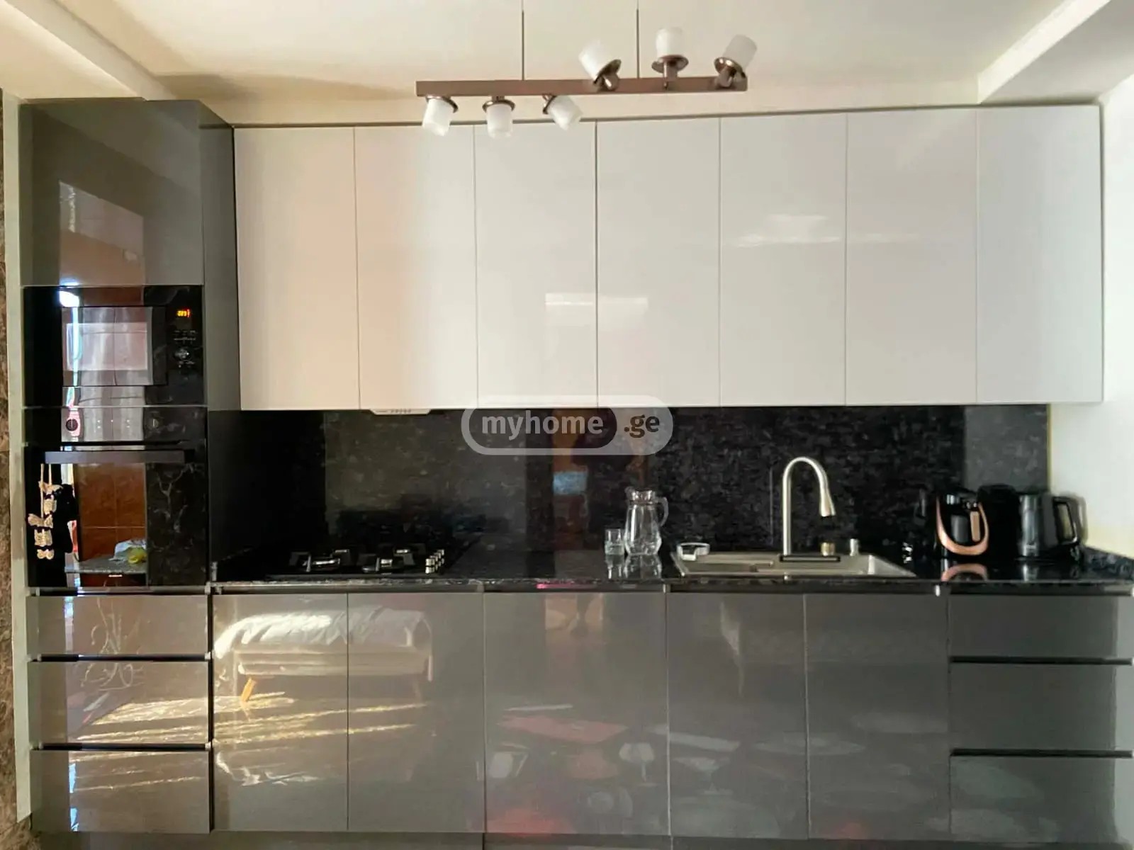 ნონეშვილი ი. ქ. 60 - 6 rooms