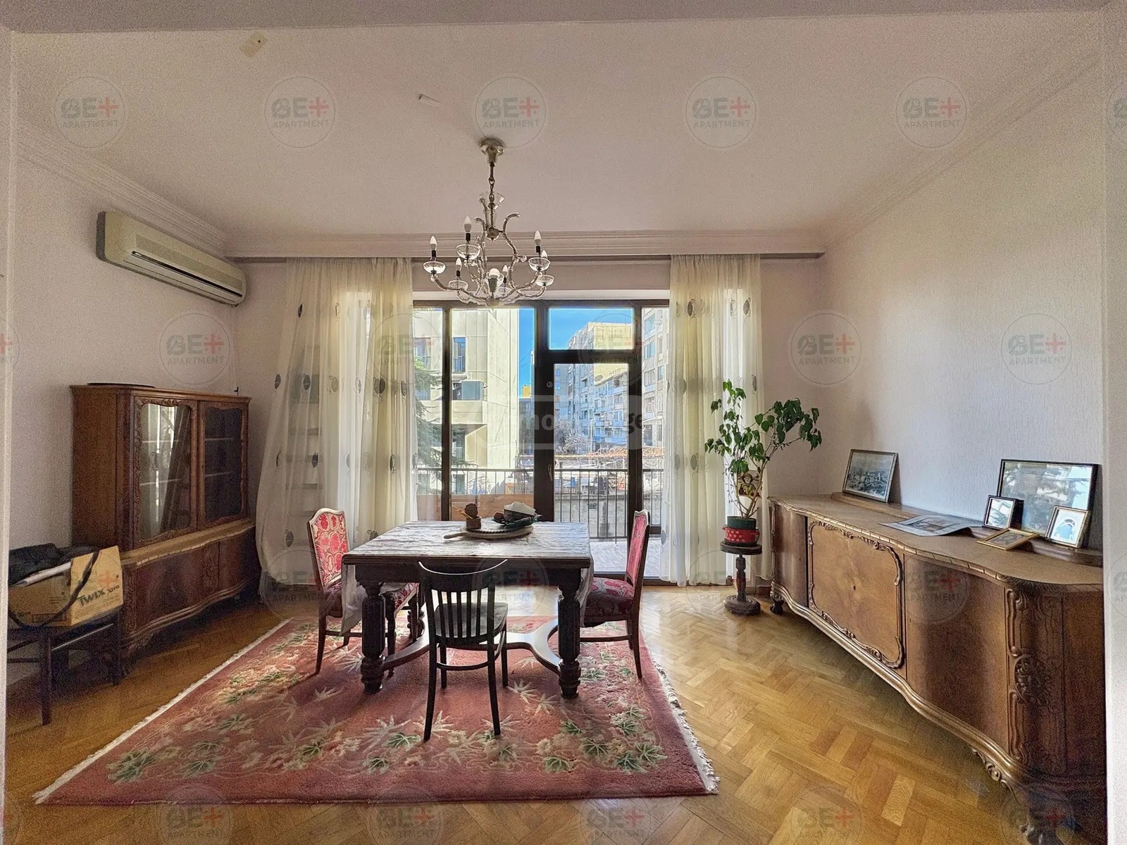 კეკელიძის ქ. 14 - 3 rooms