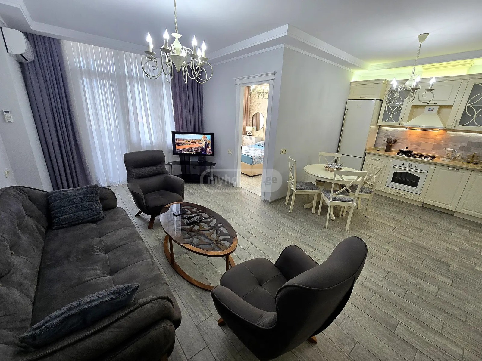 გრიბოედოვი ა. ქ. 43 - 3 rooms