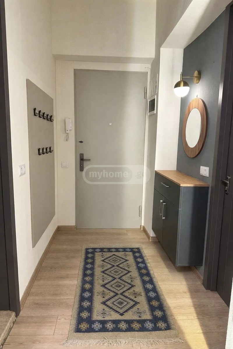 ყაზბეგის გამზ. 41 - 3 rooms