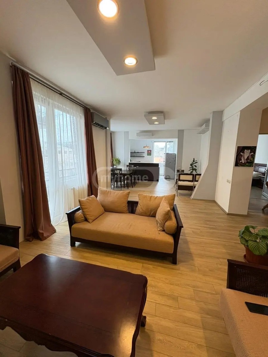 აბაშიძე ი. ქ. 10 - 4 rooms