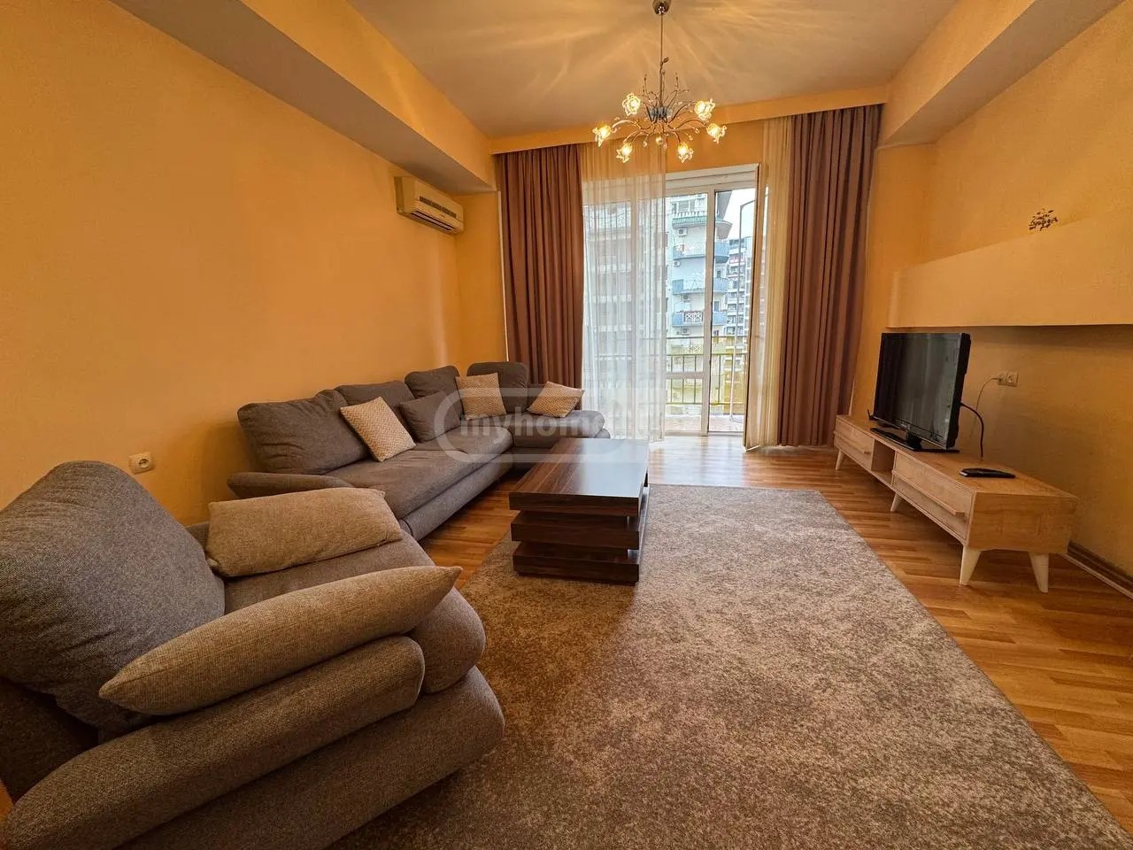 ჭავჭავაძე ი. გამზირი 21 - 4 rooms