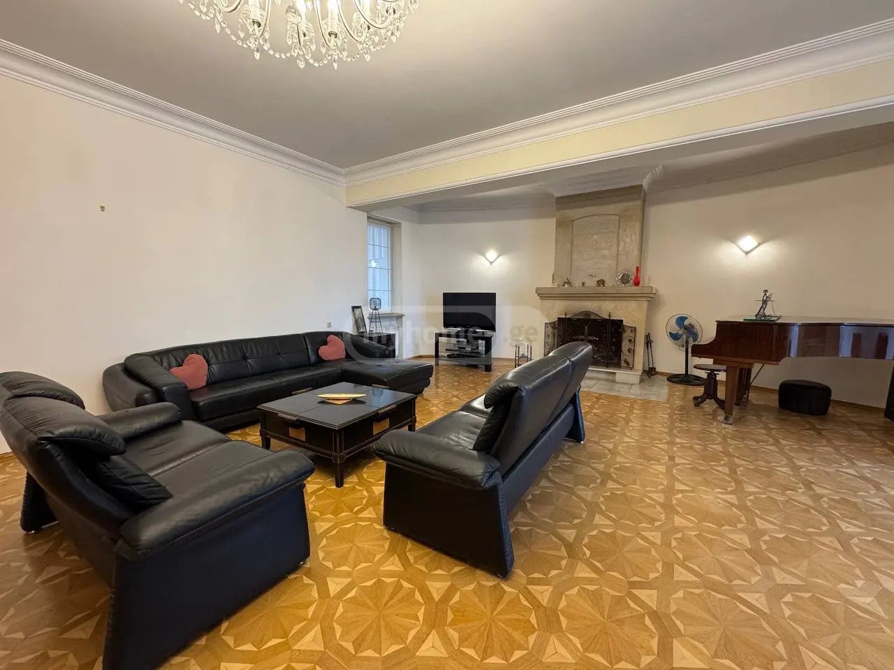 ჭავჭავაძე ი. გამზირი 21 - 5 rooms