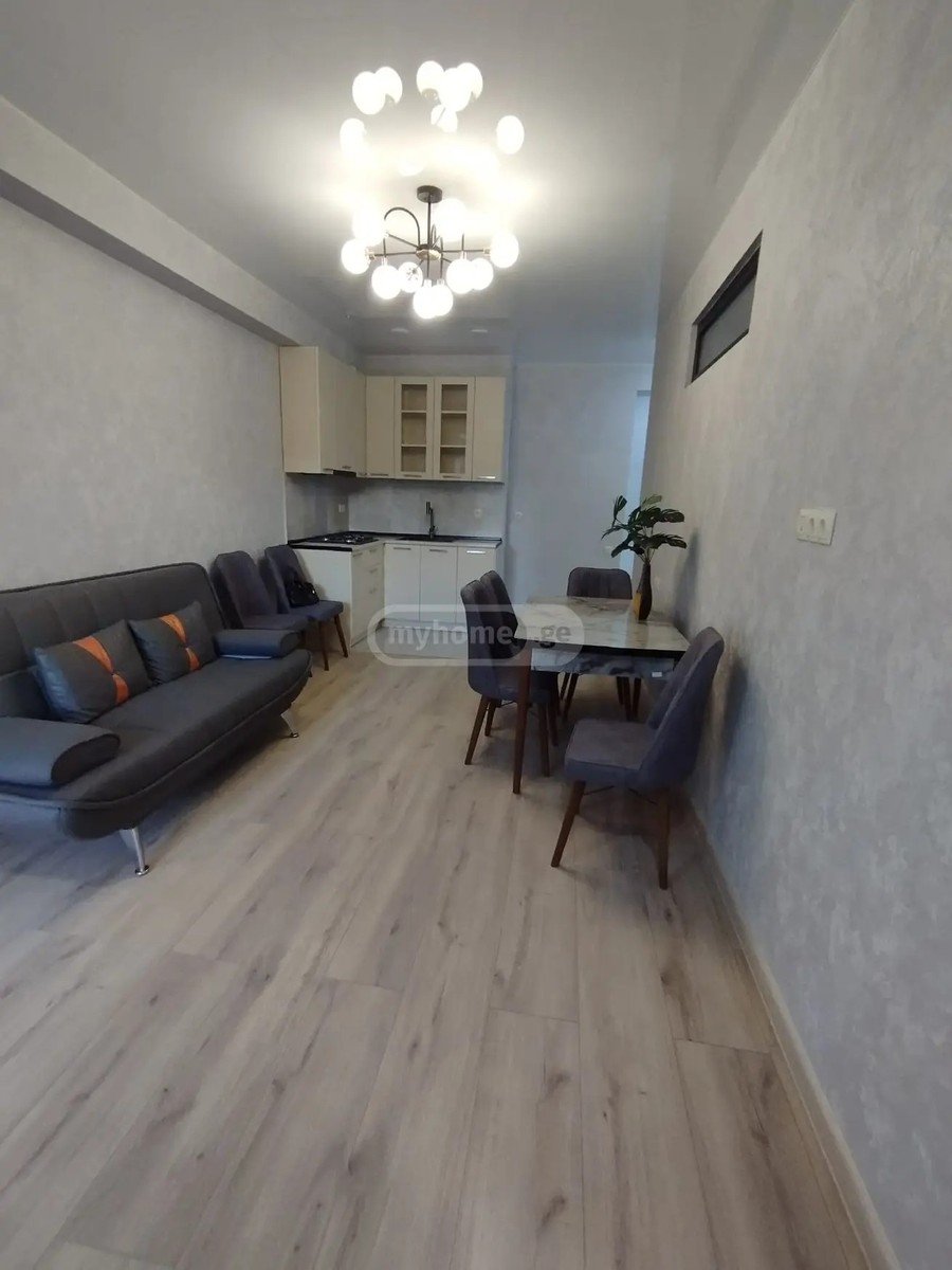 ზურა ჩაჩუა  მე-2 შესახვევი  - 3 rooms