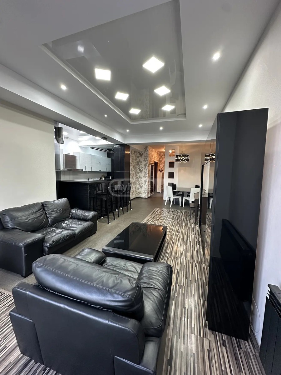 ფარნავაზ მეფის ქ. 140 - 3 rooms