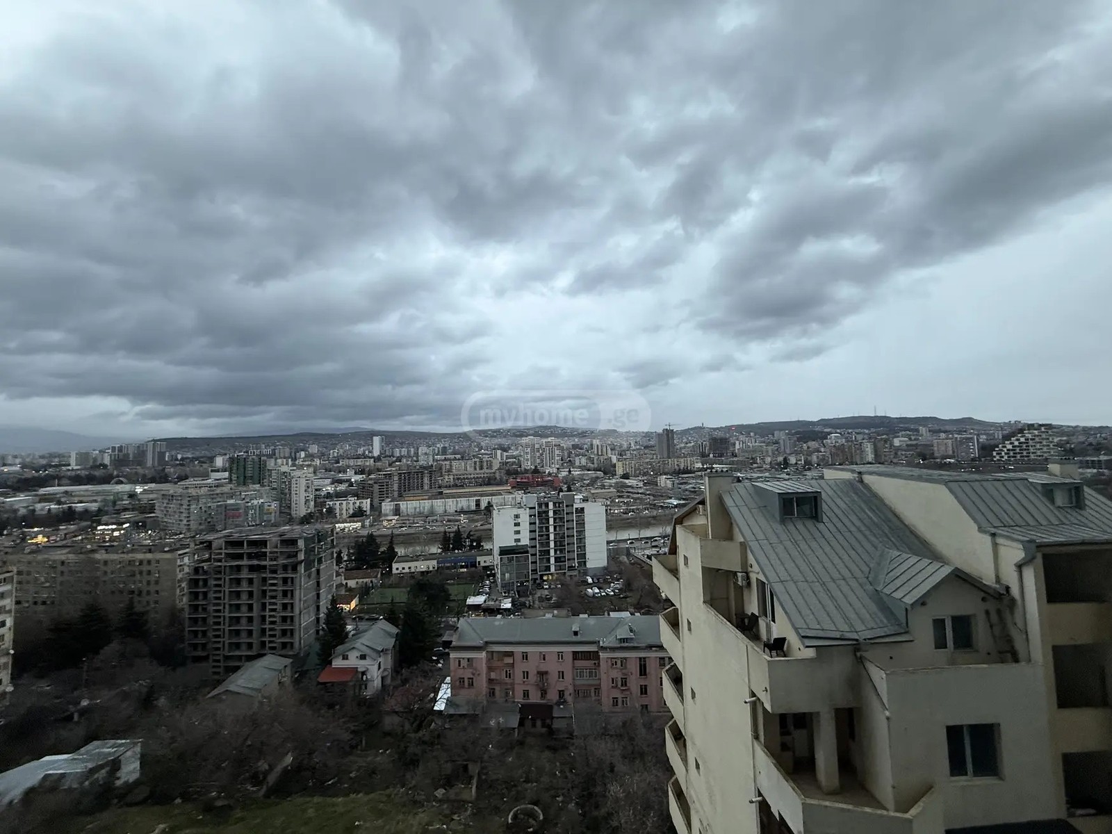 შარტავას ქ. 43 - 4 rooms