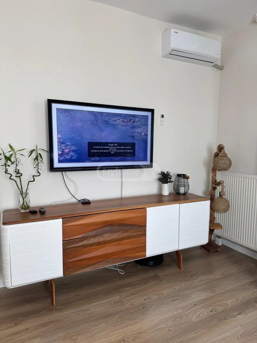 ბობ უოლშის ქუჩა 32 - 4 rooms