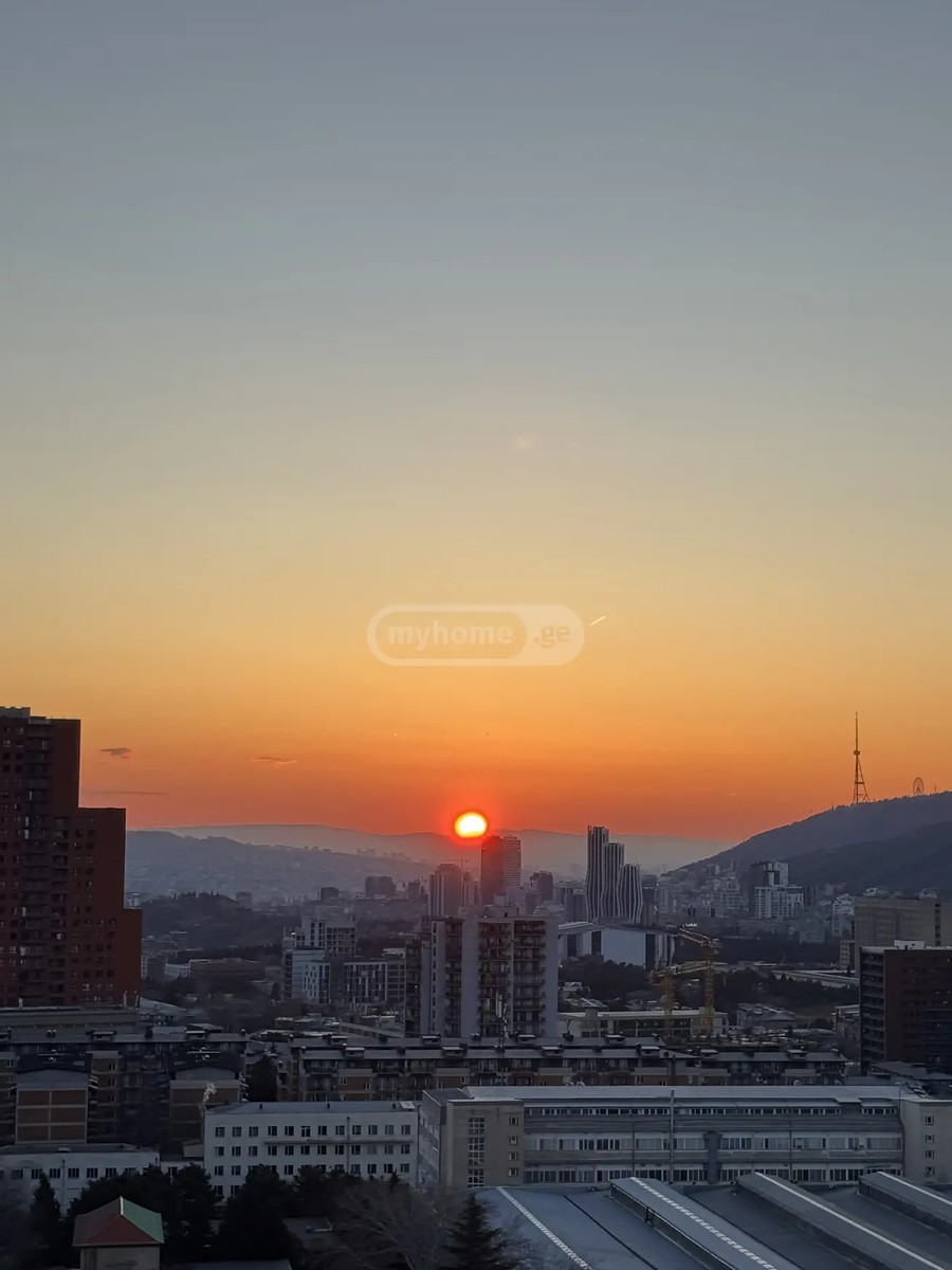 პოლიტკოვსკაია ა. ქ. (ჯიქია) 5 - 3 rooms