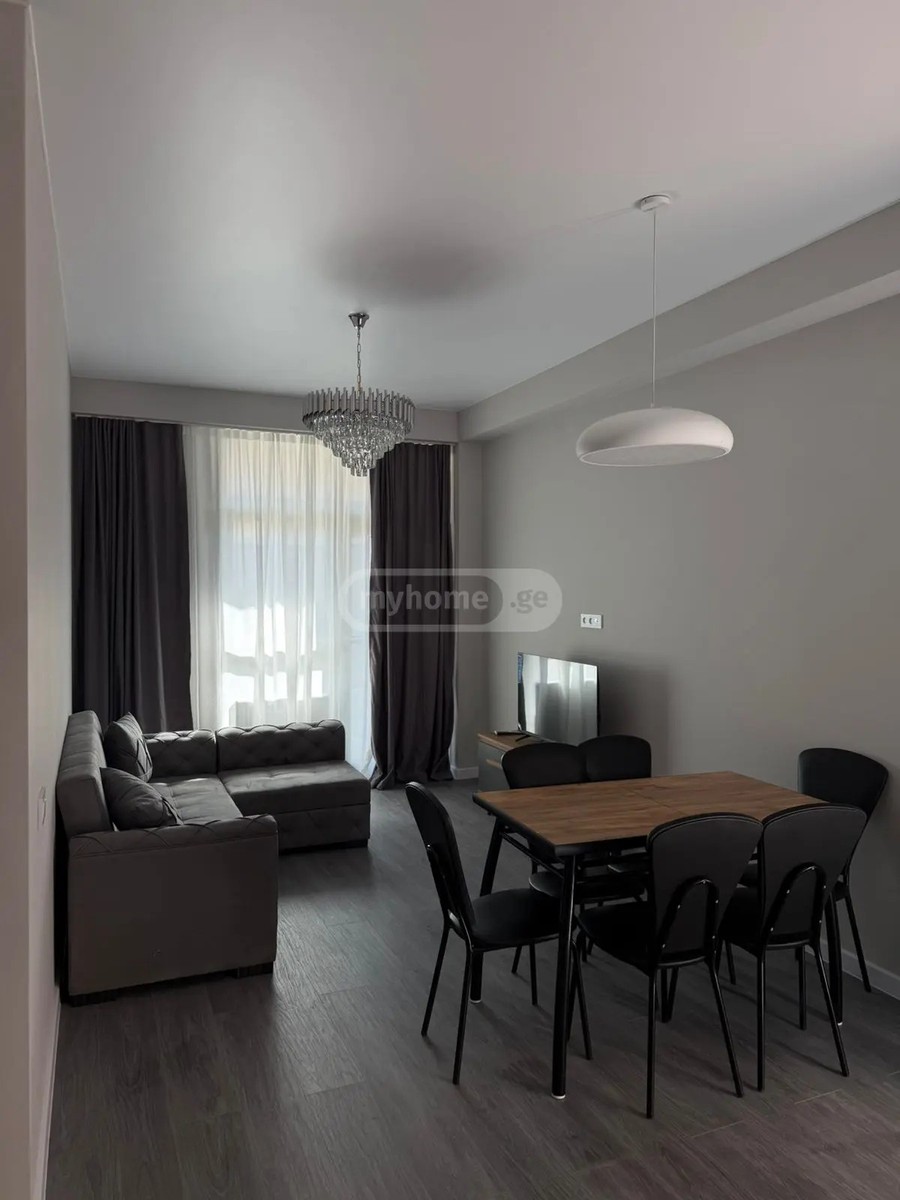 ჩარგლის ქ.  - 6 rooms