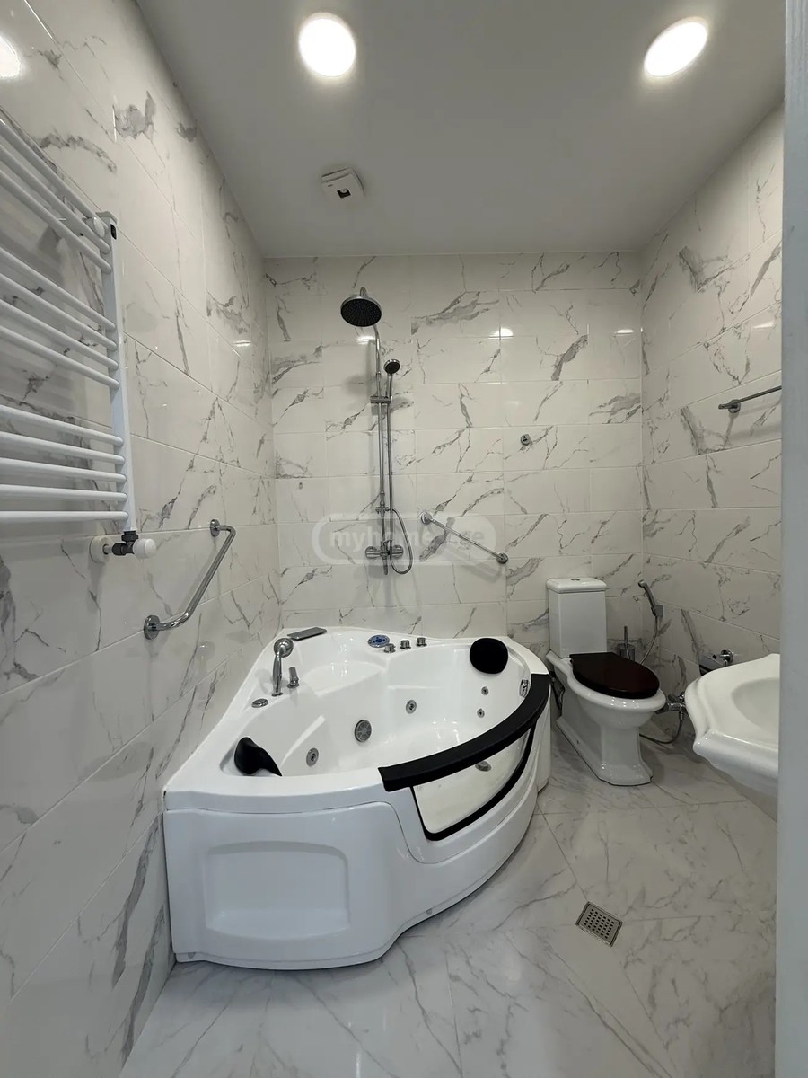 ჯავახიშვილის ქ.  - 3 rooms