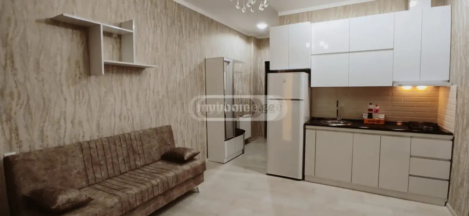 აღმაშენებლის გამზ.  - 3 rooms