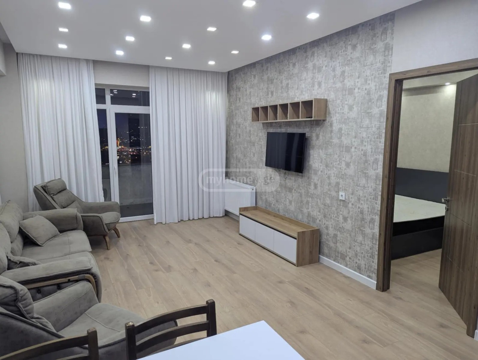 ფარნავაზ მეფის გამზ. 4 - 3 rooms