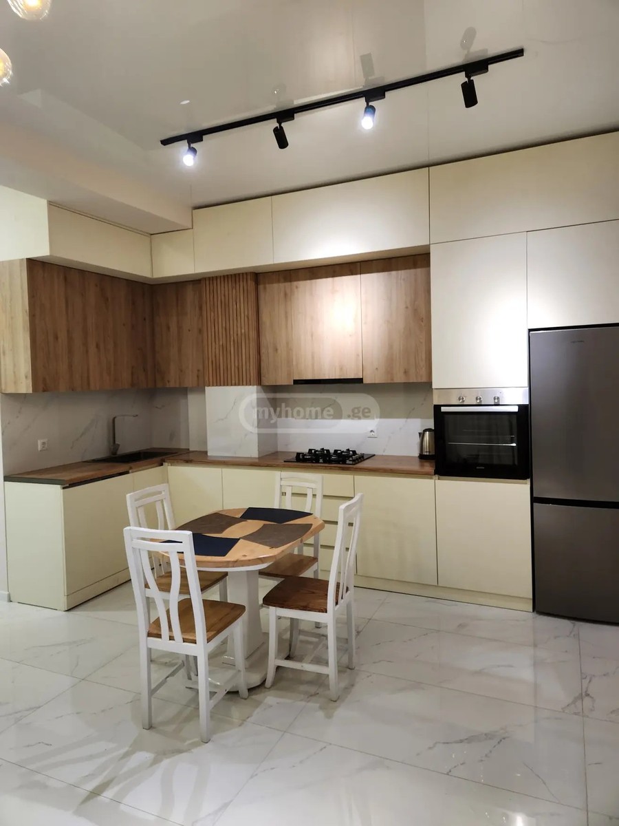 დ.არაყიშვილის ქუჩა  - 4 rooms