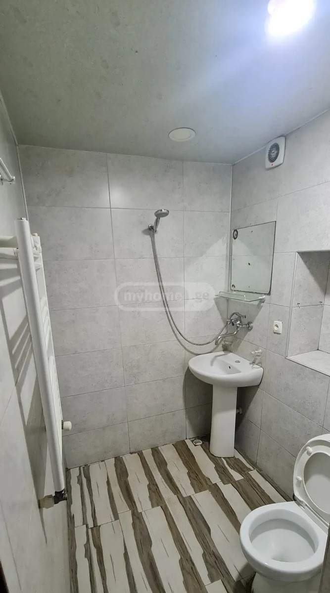 ჭავჭავაძის გამზ. 52 - 3 rooms