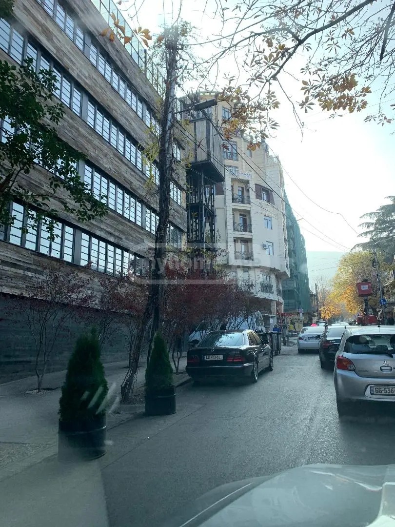 ჭოველიძის ქ. 6 - 4 rooms