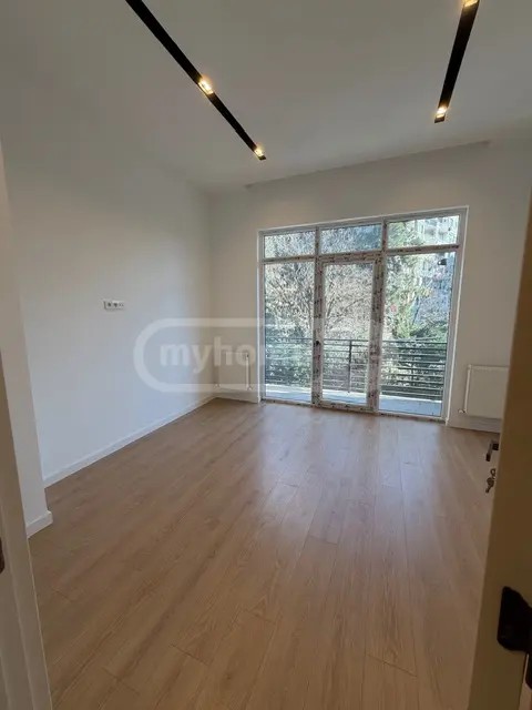 კოსტავა მ. ქ. 67 - 7 rooms